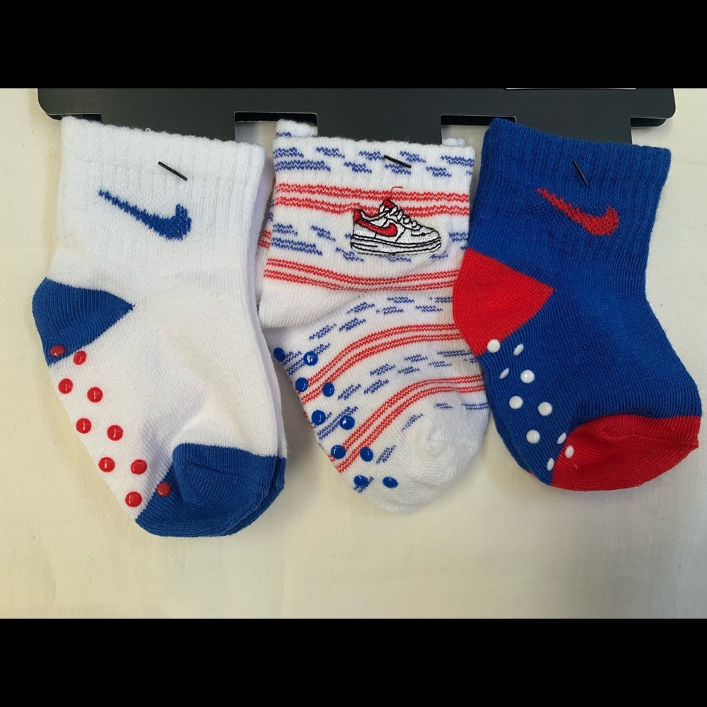 NIKE INFANT 3 PAIR NO SLIP ANKLE SOCKS 12-24MONTHS - Picture 5 of 7